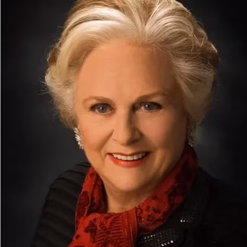 Jacqueline Mars đứng vị trí thứ 4 với khối tài sản ròng 38,5 tỷ USD. Mars thừa kế khoảng một phần ba Mars Incorporated - hãng sản xuất kẹo và đồ ăn cho vật nuôi, công ty mẹ của các thương hiệu như M&amp;M’s, IAMS và Pedigree. Ảnh; Forbes