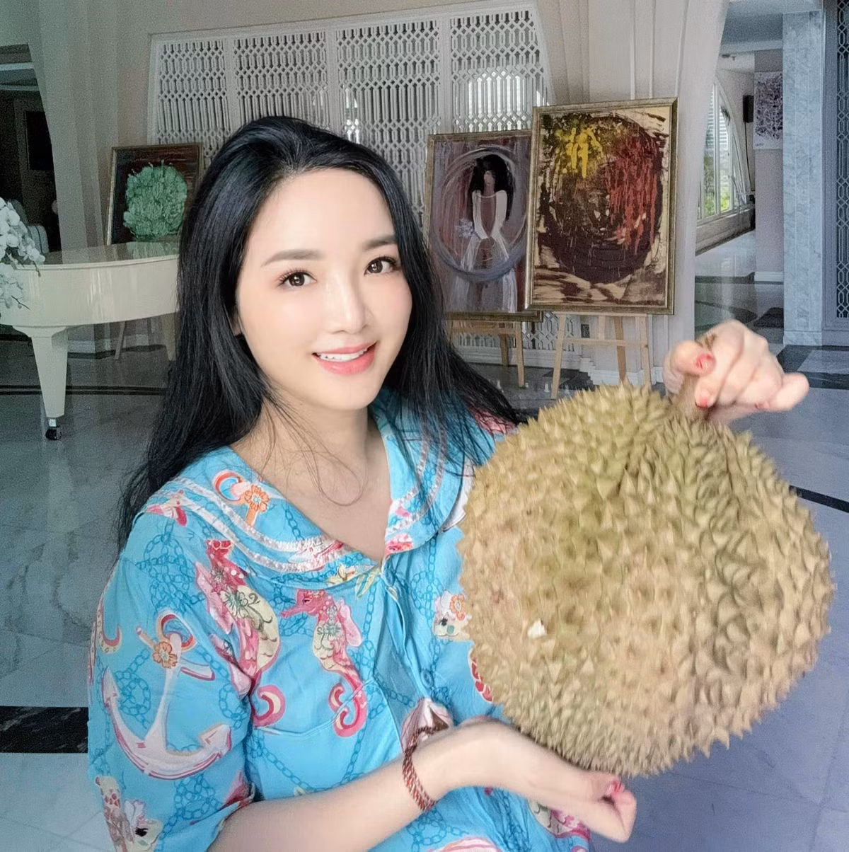 Ở tuổi 53, Hoa hậu Giáng My khiến khán giả ngưỡng mộ bởi ngoại hình tươi trẻ, tận hưởng sự bình yên, thảnh thơi trong biệt thự xa hoa tại quận 2 (TP HCM). Ảnh: FB Giang My Nguyen