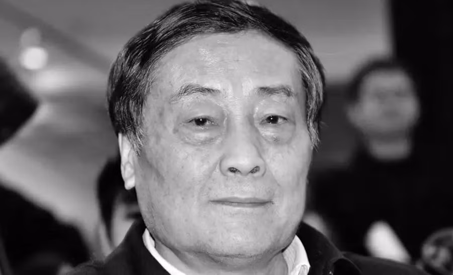 Zong Qinghou cho biết: "Tiết kiệm tiền và làm việc chăm chỉ là châm ngôn sống của tôi. Tôi vẫn sử dụng giấy vụn, vì vậy tôi luôn mang theo một chiếc hộp nhỏ trong những chuyến công tác". Ảnh: Beijing