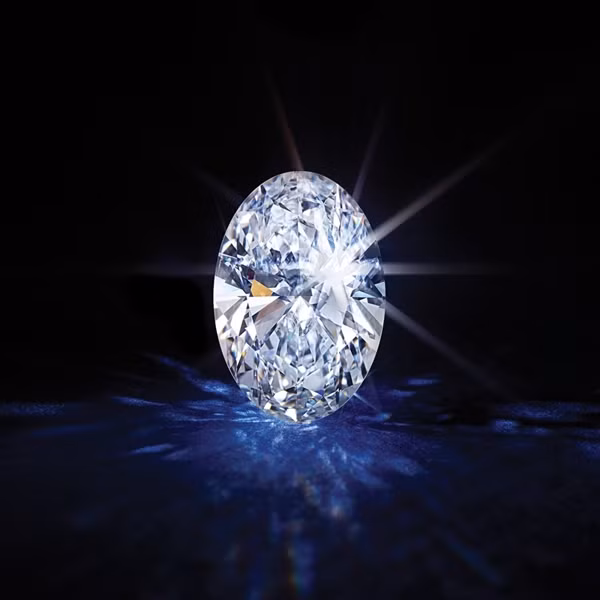 Hoạt động khai thác kim cương thường tập trung vào việc khai thác kim cương từ ống kimberlite bằng ba phương pháp chính: khai thác đường ống (bao gồm khai thác lộ thiên và khai thác hầm lò), khai thác phù sa và khai thác biển. Ảnh: Chrysella