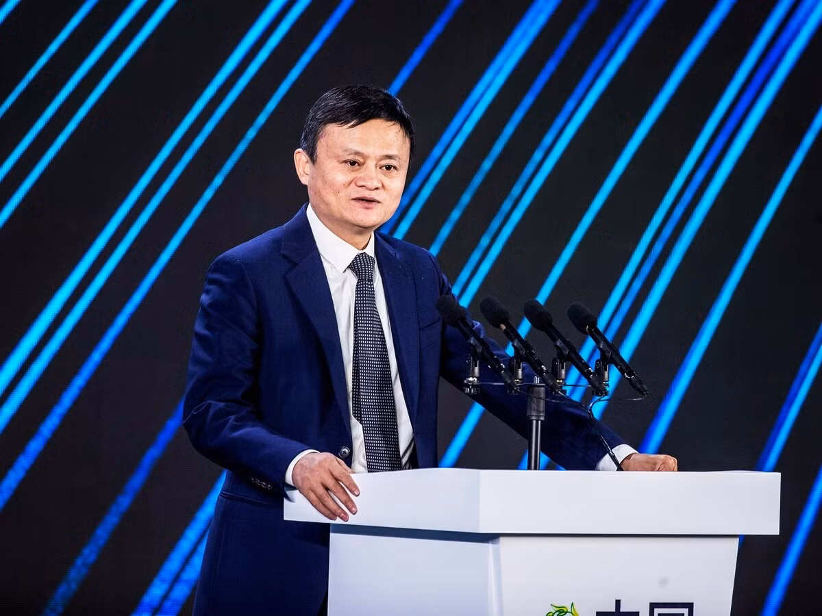 Không nản lòng, Jack Ma tự ôn tập và thi lại đại học vào năm sau. Ông đạt 19 điểm trong bài thi môn Toán nhưng vẫn không đạt đủ điểm xét tuyển. Ảnh: BI