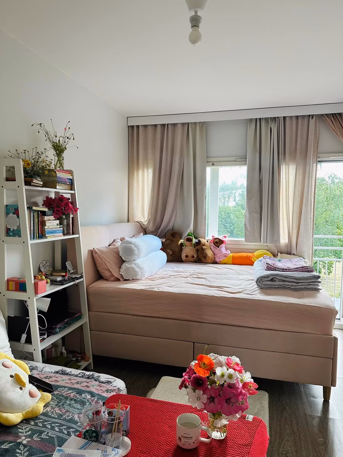 Tại Phần Lan, mẹ con Mạc Anh Thư sống trong căn nhà nhỏ nhưng xinh xắn. Ảnh: FB Mạc Anh Thư