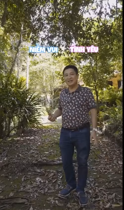 Sau 15 năm bỏ hoang, "Chí Trung gia trang" nay xuống cấp trầm trọng. Ảnh: chụp màn hình