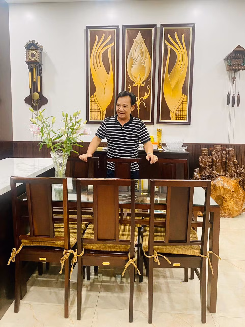 Nội thất phía trong căn biệt thự tiện nghi và hiện đại.