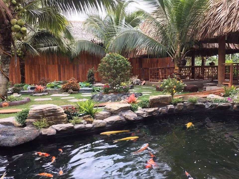 "Biệt phủ" hoàn thành sau 1 năm rưỡi với sự đóng góp của 30 thợ. Ước tính, tổng kinh phí gần 6 tỷ đồng. Ảnh: Dân trí