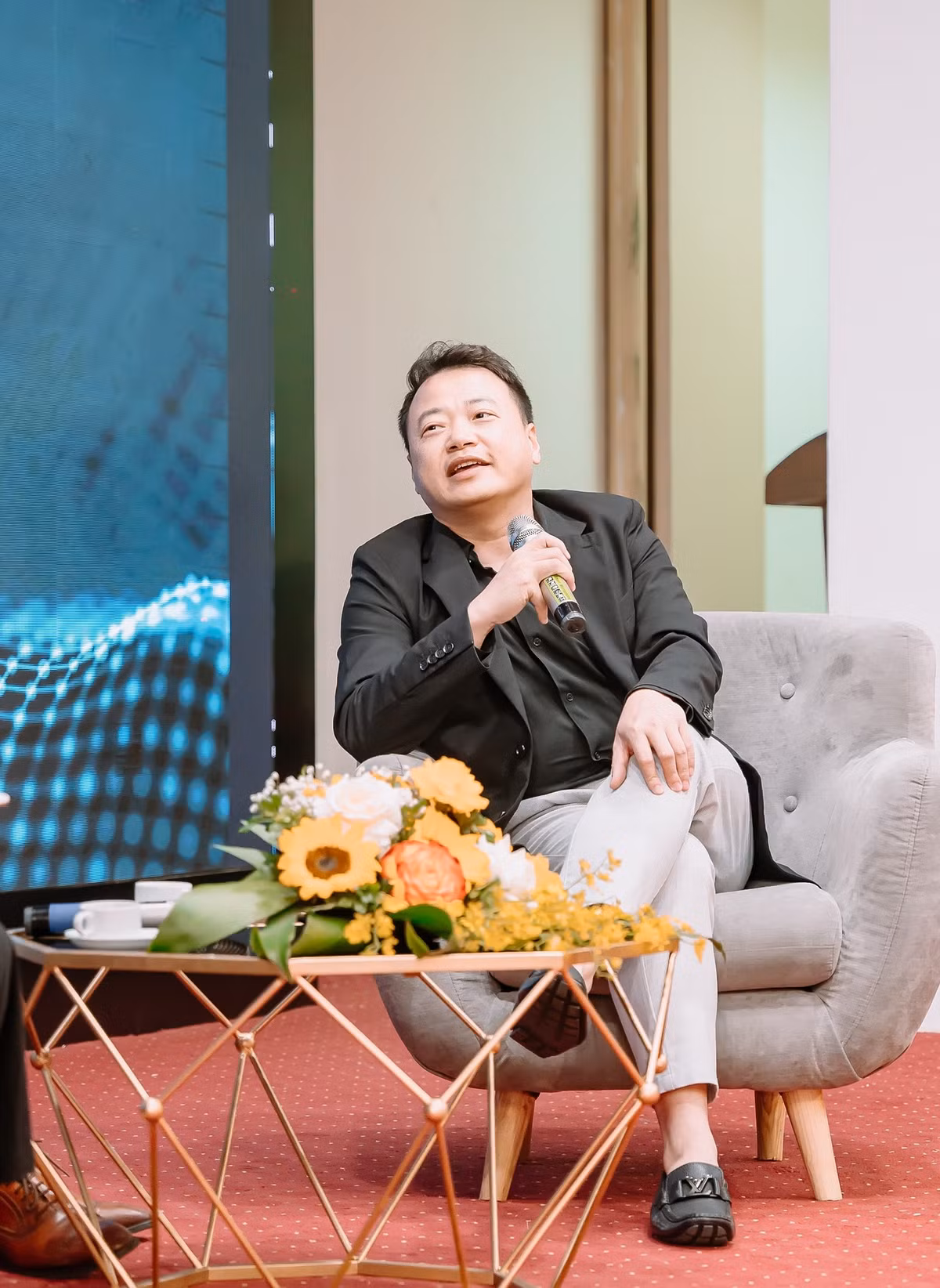 Trước khi được công chúng biết đến rộng rãi, Shark Bình từng trải qua hành trình khởi nghiệp không ít chông gai.