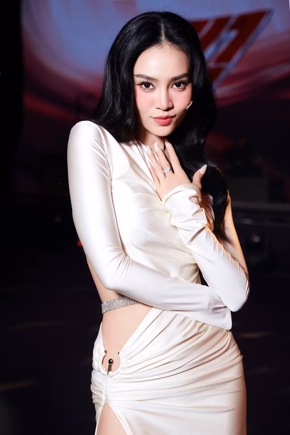 Khoi tai san khong lo cua Ninh Duong Lan Ngoc o tuoi 34