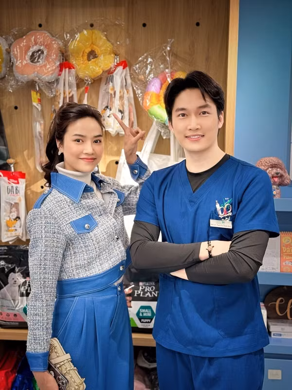 Đình Tú thường xuyên bị ghép đôi với bạn diễn vì quá đẹp trai - Hình 2 Dinh Tu thuong xuyen bi ghep doi voi ban dien vi qua dep trai-Hinh-2