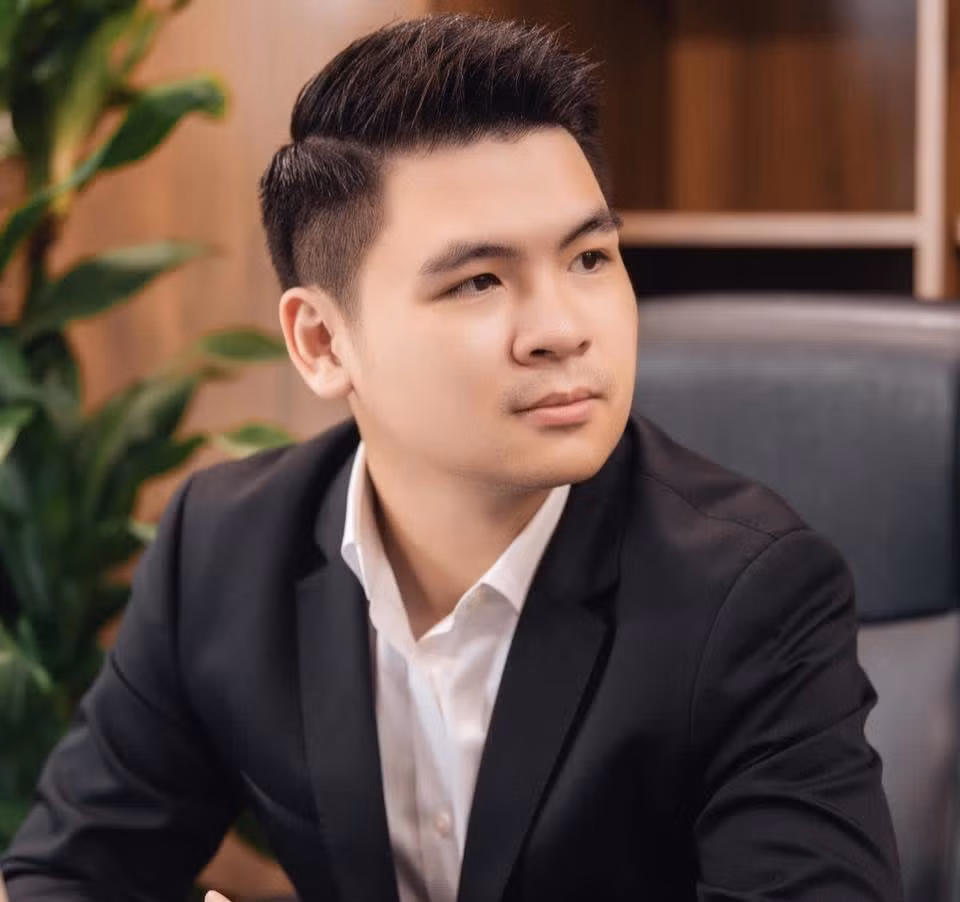 Dan thieu gia 9X tai gioi cua dai gia giau bac nhat Viet Nam