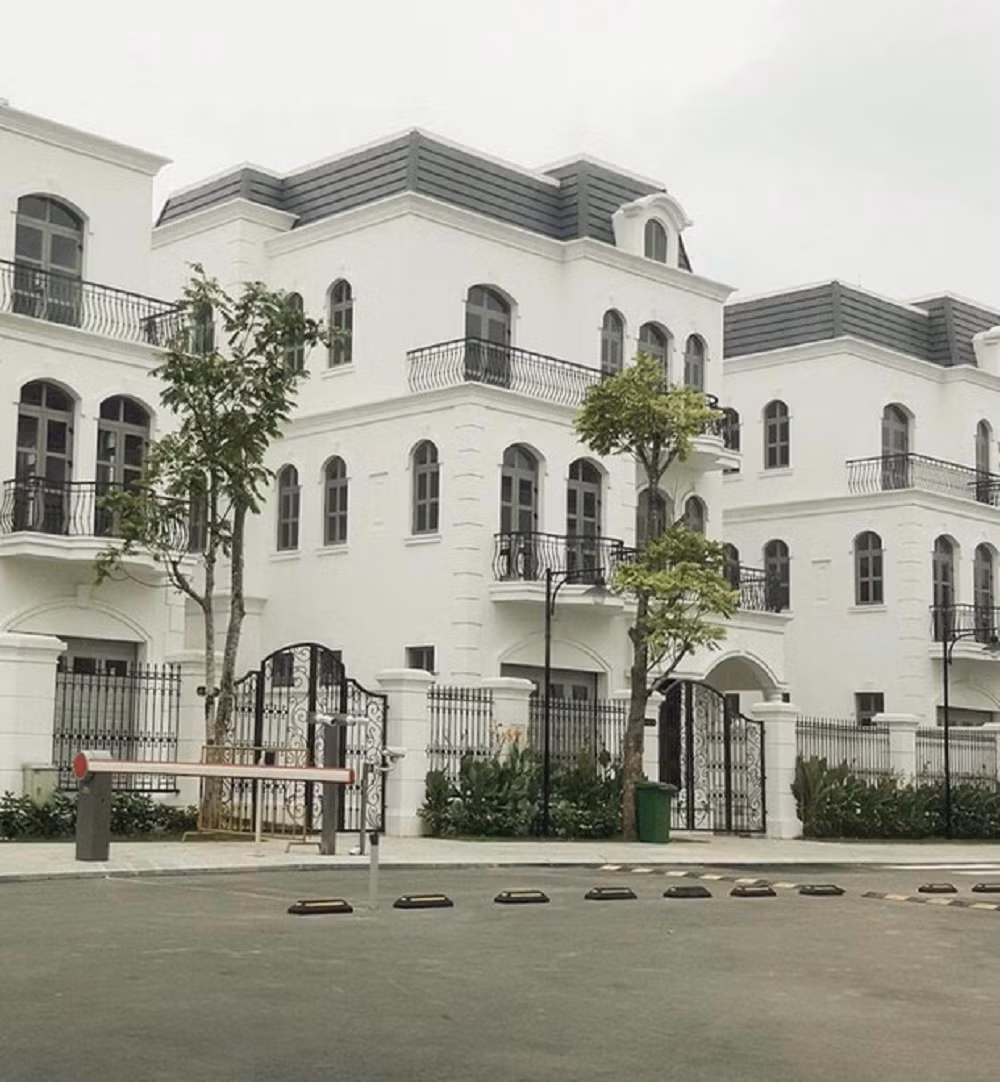 Năm 2019, Tuấn Hưng khiến mọi người trầm trồ khi tậu căn biệt thự tọa lạc tại khu đô thị sang trọng bậc nhất Hà Nội. Ảnh: FBNV