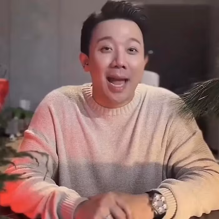 Chiem nguong bo suu tap dong ho tien ty cua Tran Thanh