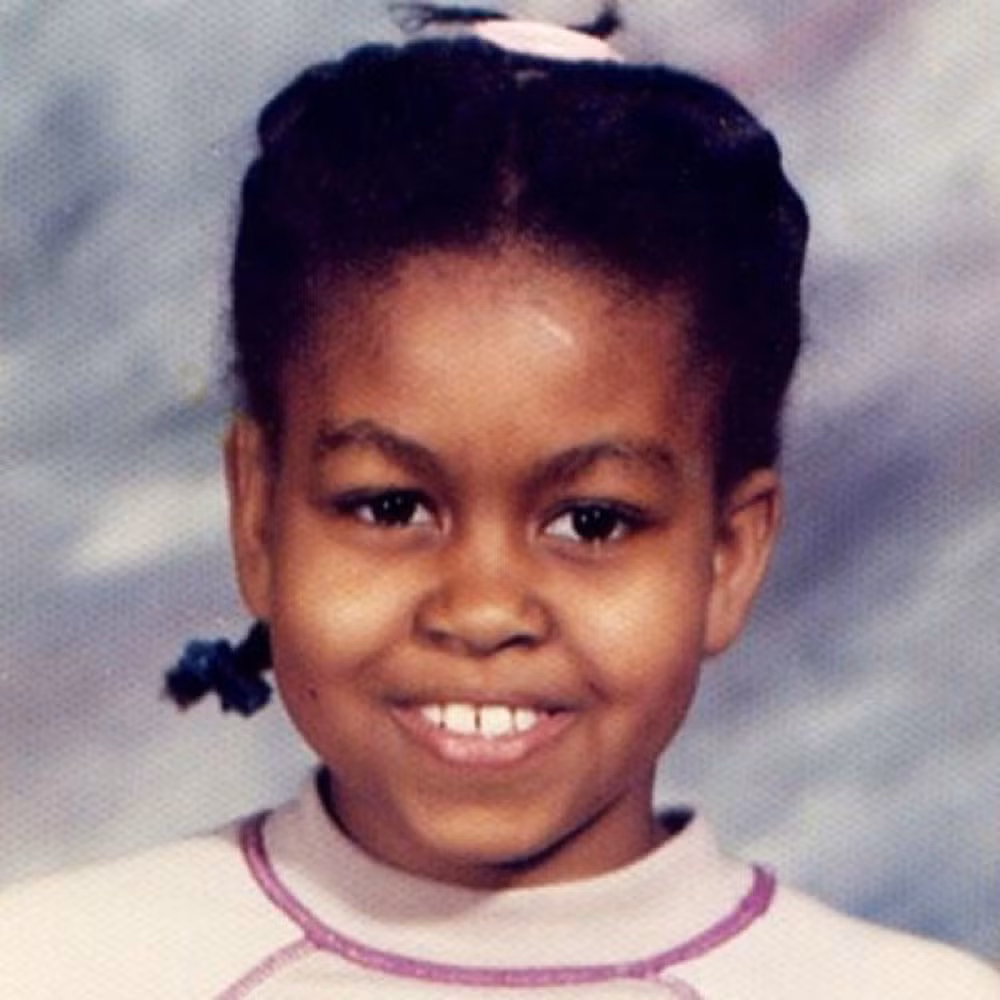 Một bức ảnh khác thời đi học của bà Michelle Obama. Ảnh: Parade.