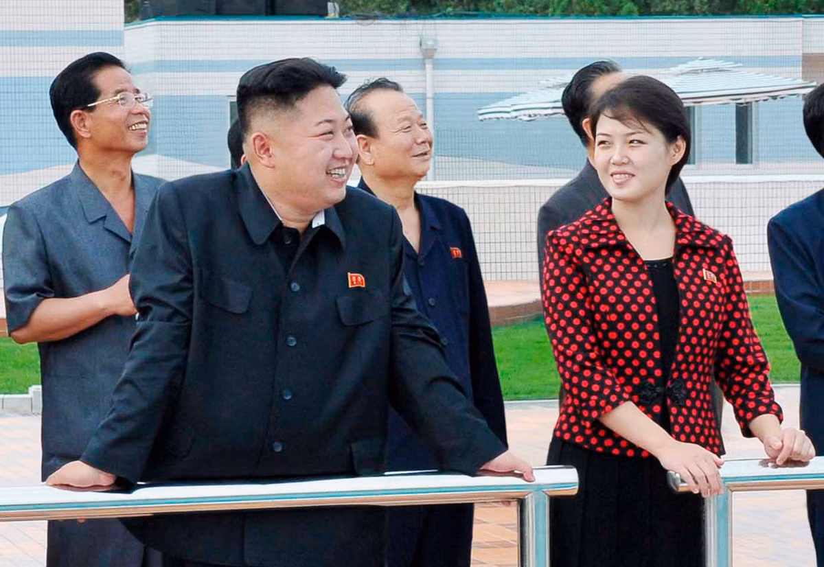 Giới quan sát cho rằng Ri Sol-ju thực ra chỉ là tên giả được sử dụng để giữ kín thông tin về khoảng thời gian trước hôn nhân của Đệ nhất phu nhân Triều Tiên. Ảnh: NYT.