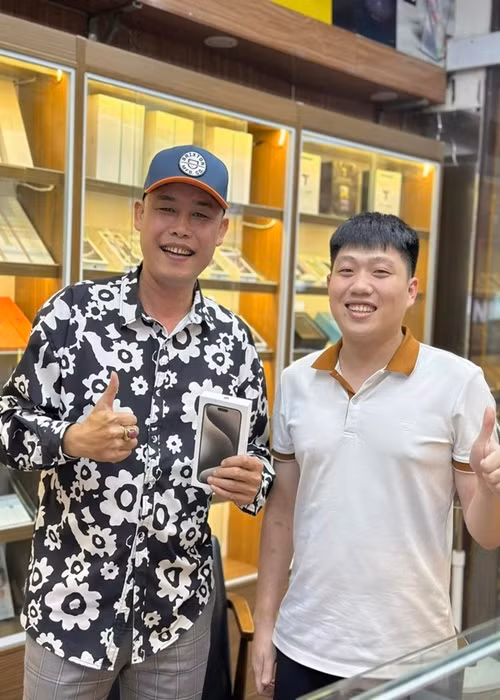 Hiệp Gà cho biết, con rể tương lai quê Hưng Yên, cách nhà anh có 2km, sinh năm 1996 và làm ngành Y. Ảnh: Gia Đình và Xã Hội.
