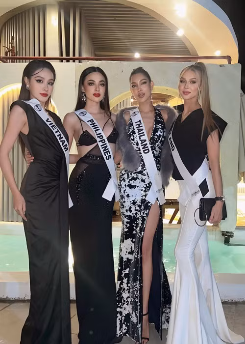Món quà mà Ngọc Hằng dành tặng các người đẹp là mô hình nón lá. Ảnh: FBNV.