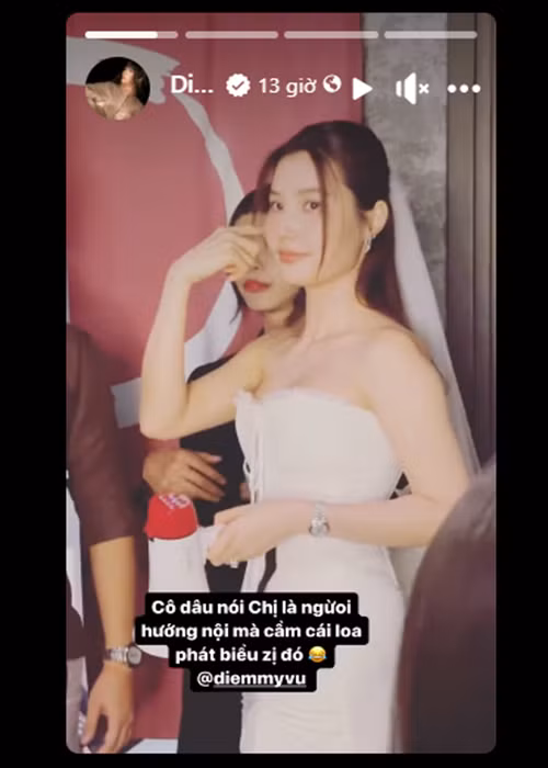 Diệu Nhi “bóc phốt” Diễm My 9x là người hướng nội nhưng cầm loa phát biểu.