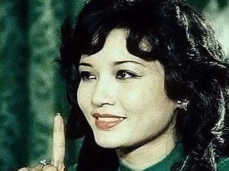 Nghệ sĩ Hà Xuyên đóng vai Ngọc Mai - chiến sĩ tình báo có bí danh Z20 trong Biệt động Sài Gòn. Sau đó, bà góp mặt trong các phim: Cô gái trên sông, Lưới trời, Hướng nghiệp, Đô la trắng, Những chiếc lá thời gian, Đại gia đình... Ảnh: Tiền Phong.