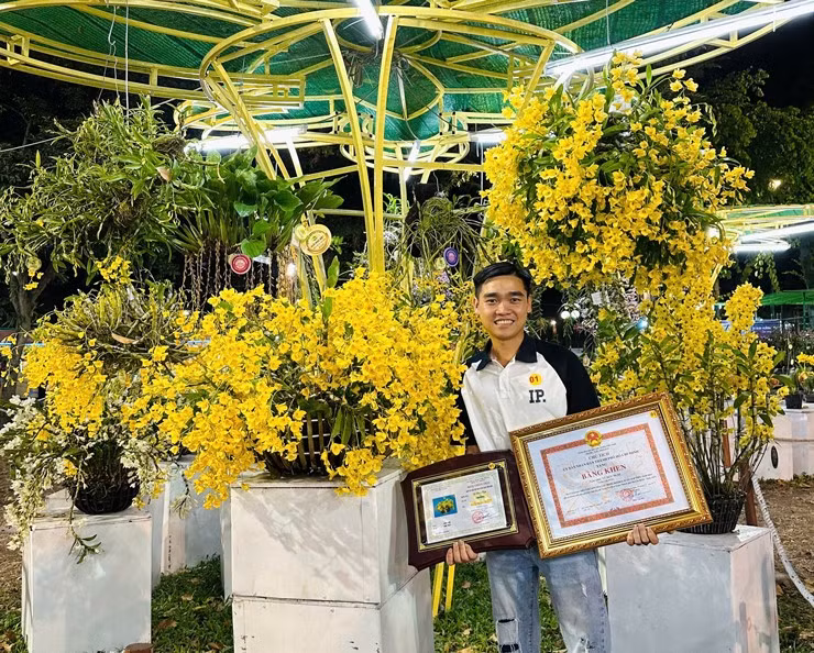 Khởi nghiệp từ 16 tuổi, chàng trai thu lãi cả tỷ đồng/năm - Hình 4 Khoi nghiep tu 16 tuoi, chang trai thu lai ca ty dong/nam-Hinh-4