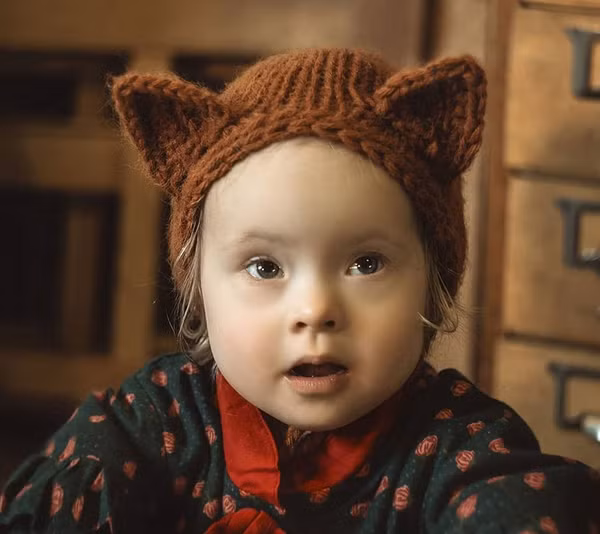 Katerina cảm giác được sự gần gũi giữa mình và cô bé. Trở về nhà sau chuyến gặp mặt, Katerina đã khóc suốt quãng đường. Cô có cảm giác là kẻ phản bội nếu không nhận đứa trẻ về nuôi.