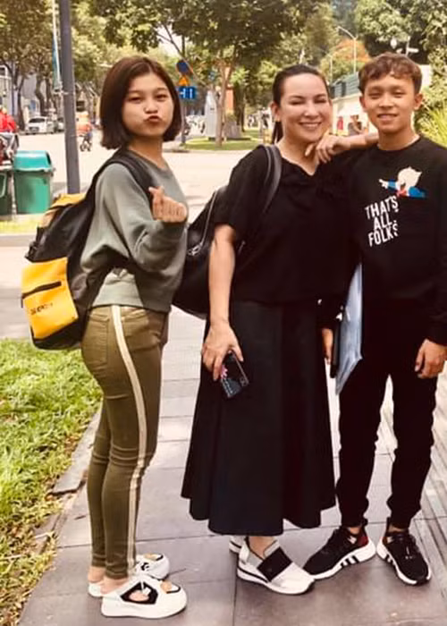 Hot Face sao Việt 24h: Hồ Văn Cường lớn bổng, điển trai gây bất ngờ Hot Face sao Viet 24h: Ho Van Cuong lon bong, dien trai gay bat ngo