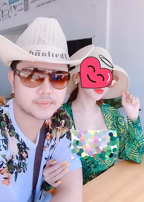 Sau khi chia tay nữ đại gia hơn đến 32 tuổi Yvonne Thúy Hoàng, người mẫu Vũ Hoàng Việt đã có bạn gái mới.