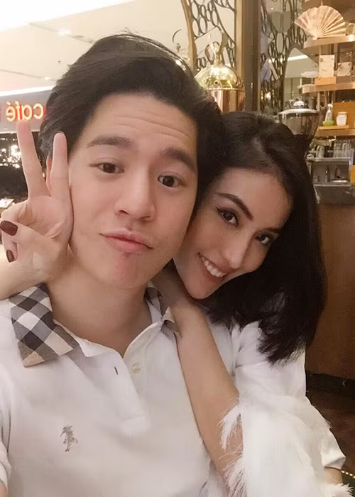 Ông xã của Mai Hồ không chỉ điển trai mà còn cưng chiều vợ con hết mực.