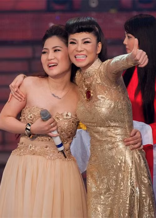 Tên tuổi của Thu Minh còn được khẳng định khi dưới sự dẫn dắt của cô, hàng loạt ca sĩ trẻ trở thành sao như Hương Tràm, Trúc Nhân, Ali Hoàng Dương. Ảnh: Đất Việt