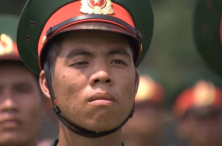 “Thao trường đổ mồ hôi, chiến trường bớt đổ máu”. Ảnh: Sống trong quân ngũ/QPVN