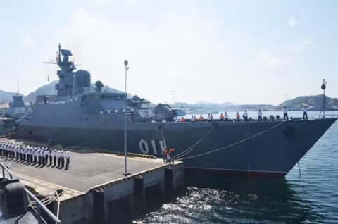 Lớp tàu Gepard 3.9 mới cho phép khách hàng có thể lựa chọn sử dụng các ống phóng thẳng đứng đa năng dùng cho tên lửa Kalibr-NK, thay vì bố trí cố định 8 ống phóng tên lửa Uran-E chỉ dùng cho nhiệm vụ chống hạm.