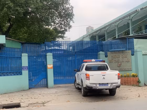 Dam o nhieu be gai tai trung tam ho tro xa hoi TP HCM: Giang chuc Giam doc-Hinh-2