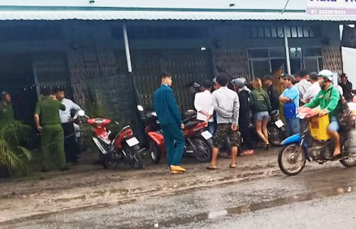 Thanh niên bắt xe từ Sài Gòn xuống Long An mua dâm rồi giết nữ chủ quán cà phê - Hình 2 Thanh nien bat xe tu Sai Gon xuong Long An mua dam roi giet nu chu quan ca phe-Hinh-2