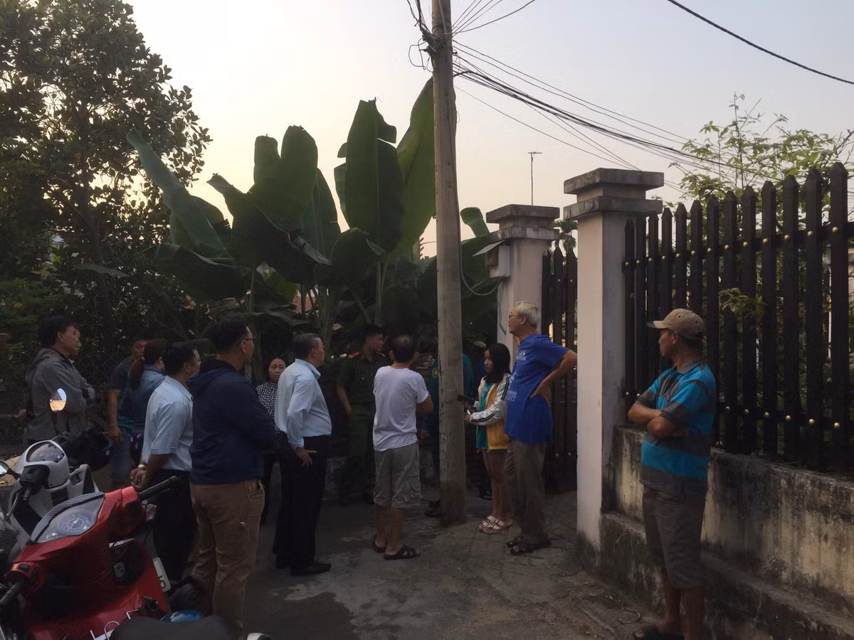 Danh tính 5 mẹ con tử vong trong đám cháy ở Sài Gòn ngày 27 Tết? Danh tinh 5 me con tu vong trong dam chay o Sai Gon ngay 27 Tet?