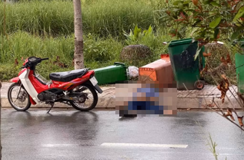 Người đàn ông tử vong bất thường cạnh xe máy Nguoi dan ong tu vong bat thuong canh xe may