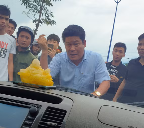 Giám đốc gọi giang hồ vây xe chở công an Đồng Nai lãnh thêm án Giam doc goi giang ho vay xe cho cong an Dong Nai lanh them an