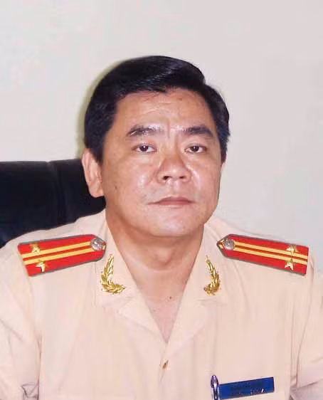 Truong phong canh sat giao thong Dong Nai bi cach chuc