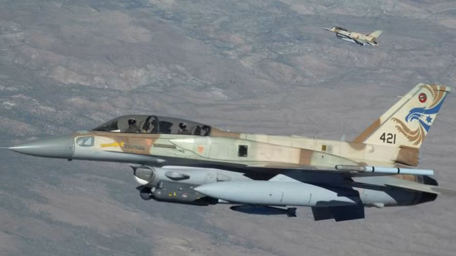 Tiêm kích Israel đã xâm nhập sâu vào trong đất Syria, ném bom hủy diệt muc tiêu rồi rút lui an toàn. Đáng nói hơn là trong những phi vụ vừa qua, đối tượng được huy động là tiêm kích F-16I Sufa chứ không phải F-35I Adir.