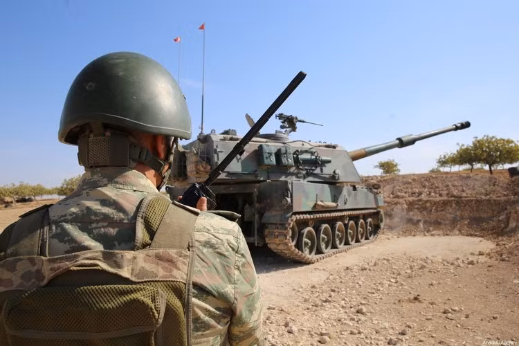 "Sự từ chối của các tay súng nhằm phản đối việc Ankara muốn đưa họ đến Libya để chiến đấu cho Chính phủ Hiệp định quốc gia (GNA), ngoài ra còn liên quan đến tranh chấp quyền lãnh đạo của phe này ở Syria", báo cáo của SOHR.