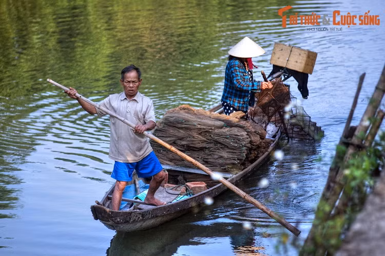 Trên bản đồ du lịch, sông Kẻ Vạn là địa danh hầu như không được khách phương xa biết đến.