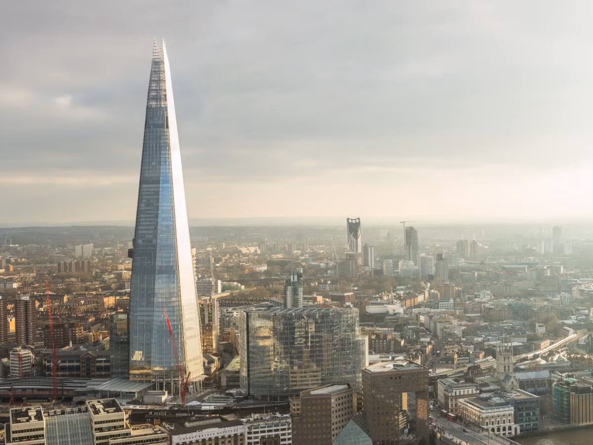 The Shard, tòa nhà chọc trời ở London (Anh), được hoàn thành vào năm 2012. Ảnh: BI.