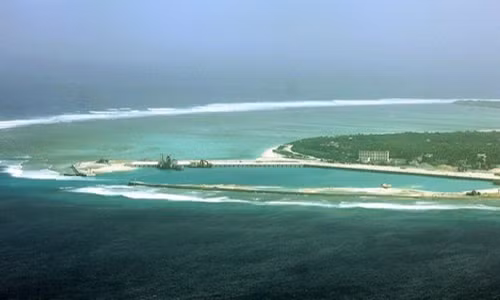 Biển Đông cũng là một “điểm nóng” trên thế giới. Trung Quốc đơn phương tuyên bố chủ quyền phi lý đối với gần như toàn bộ Biển Đông. Trong những năm gần đây, Washington đã tiến hành nhiều hoạt động tự do hàng hải ở Biển Đông, làm gia tăng căng thẳng với Bắc Kinh. Ảnh: WL.