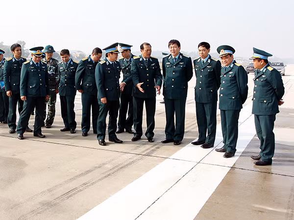 Thực tế, chương trình trang bị Su-30MK2 cho Trung đoàn 927 đã được triển khai từ vài năm trước. Ảnh: Sân bay Kép được nâng cấp đường băng để phục vụ huấn luyện, chiến đấu Su-30MK2. Nguồn ảnh: Báo Phòng không – Không quân