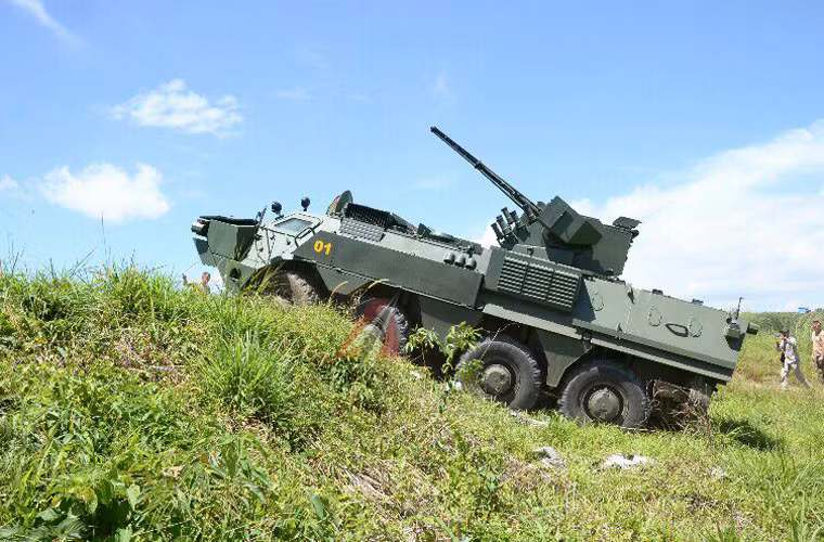 BTR-4M là phiên bản xuất khẩu của dòng xe thiết giáp BTR-4 Bucephalus do Cục thiết kế Kharkiv Morozov (KMDB) phát triển bằng nguồn vốn riêng. Nguyên mẫu xuất hiện lần đầu trong triển lãm Aviasvit năm 2006. Nguồn ảnh: Ukroboronprom