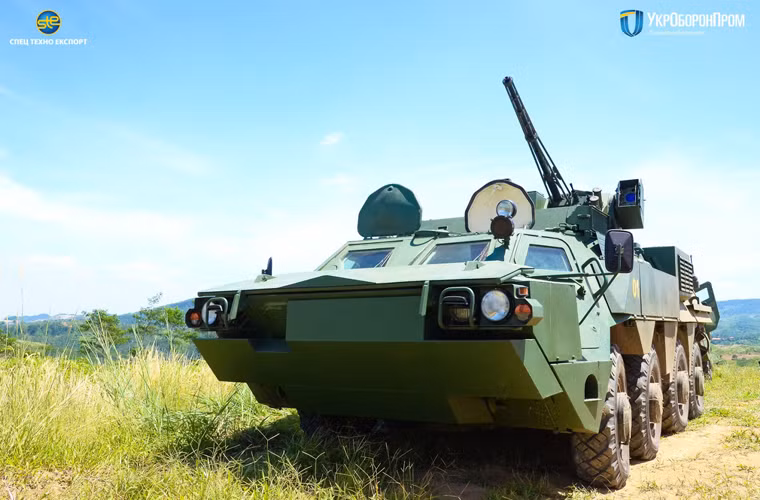 Đáng chú ý, trước đó vào năm 2012, BTR-4M đã dính cú phốt lớn với BQP Iraq khi nước này tuyên bố hủy bỏ hợp đồng mua 420 chiếc vào năm 2012 vì phát hiện một loạt vấn đề nghiêm trọng trên dòng xe thiết giáp này. Nguồn ảnh: Ukroboronprom