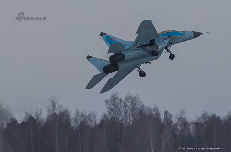 Theo tướng Bondarev, giai đoạn bay thử nghiệm MiG-35 dự kiến hoàn thành trong mùa hè năm nay, sau đó một hợp đồng mua 30 chiếc MiG-35 sẽ được ký kết giữa MiG với BQP Nga. Nguồn ảnh: Sina