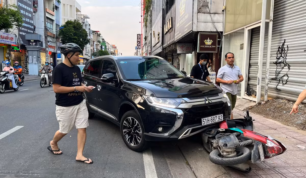 Video: Loi ke trung ta Cong an lai oto bat cuop