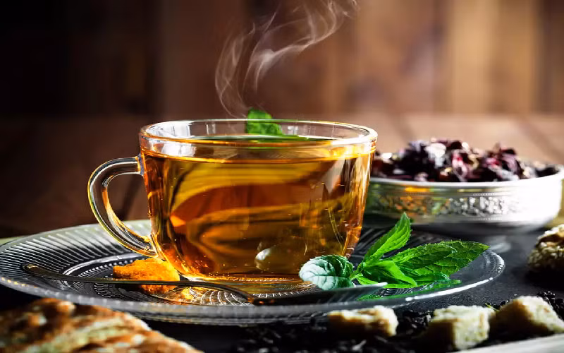 Mặc dù những lợi ích của những loại thảo mộc này đã được nhấn mạnh trong nhiều năm, nhưng tốt nhất bạn nên tham khảo lời khuyên của bác sĩ trước khi sử dụng chúng. (Ảnh: Times of India)