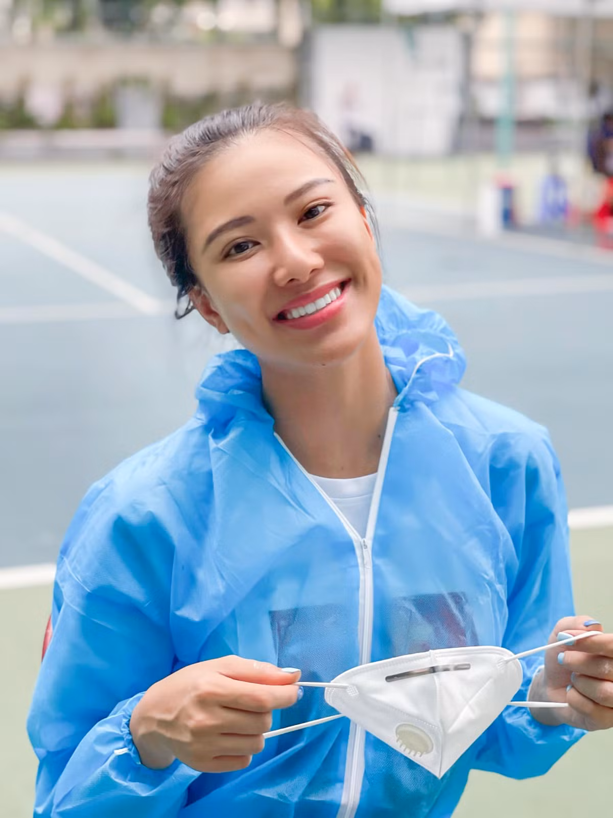 Trước đó, Kim Duyên tham dự cuộc thi Hoa khôi Áo dài Việt Nam 2014 lọt Top 12 chung cuộc, đoạt danh hiệu Hoa khôi Sinh viên thanh lịch Đại học Nam Cần Thơ 2016, lọt Top 36 Hoa hậu Việt Nam 2016.