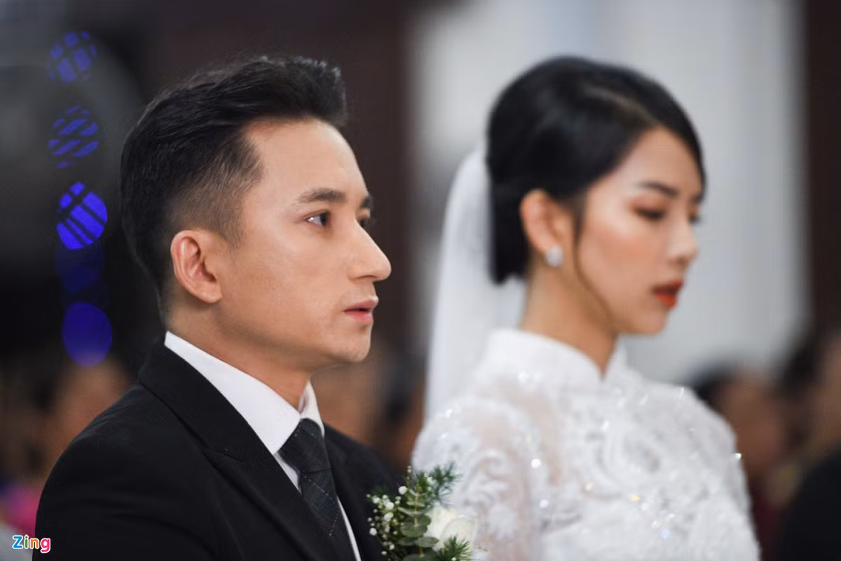 Tại Nghệ An, gia đình Phan Mạnh Quỳnh mời 700 khách và chuẩn bị 70 mâm cỗ.