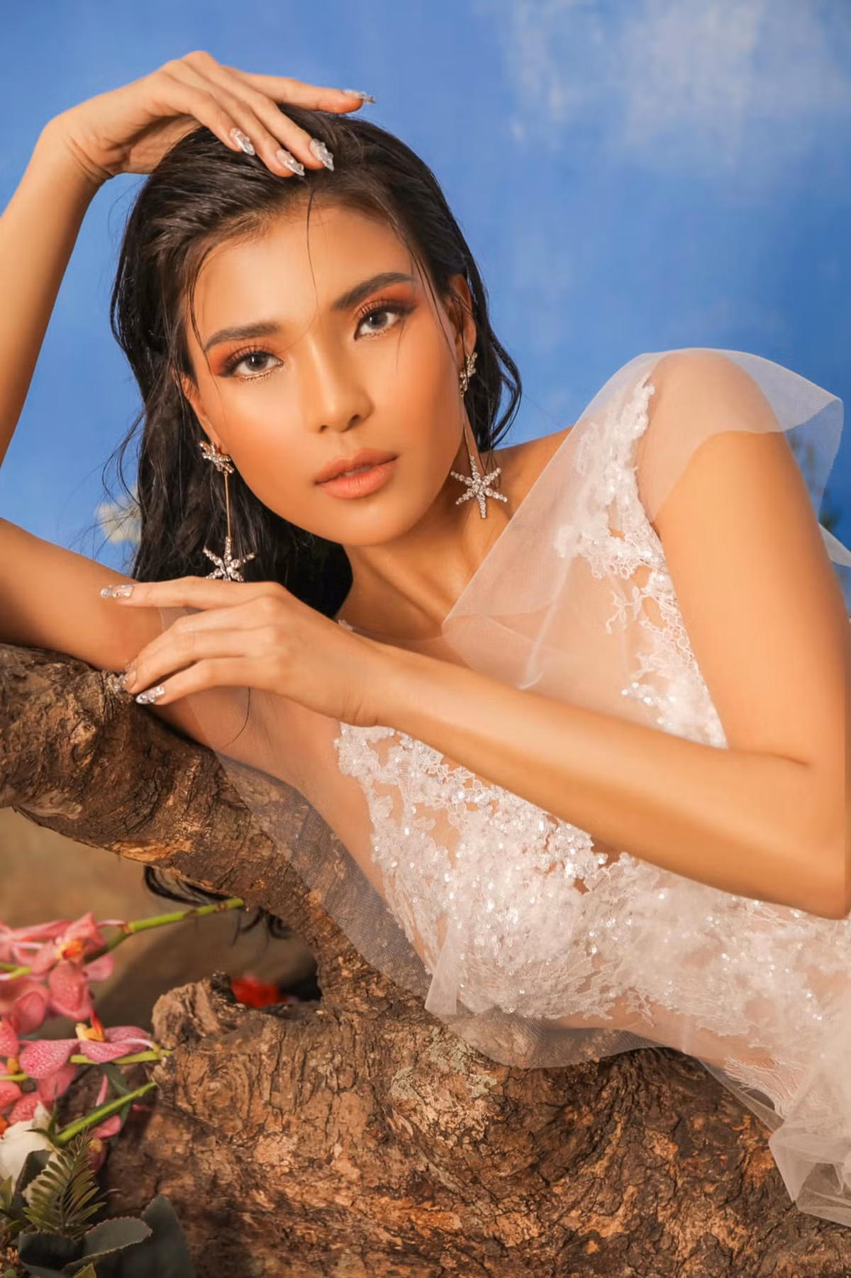 Thuy Diem keu goi fan dung binh chon giai VTV Awards 2021