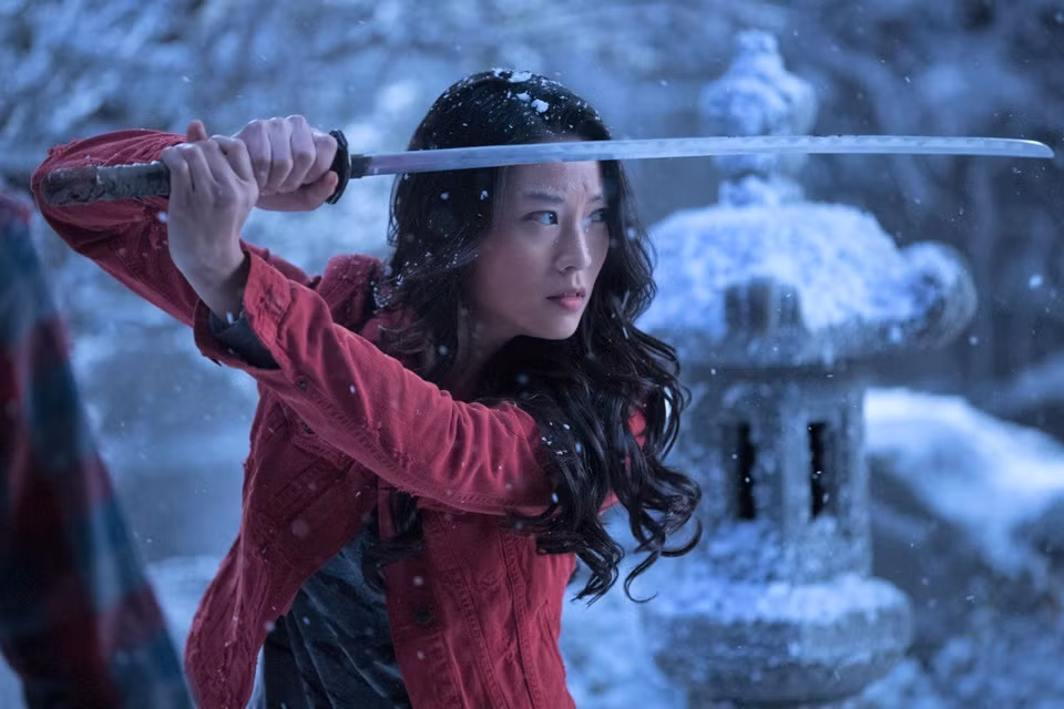 Arden Cho hoạt động từ năm 2006 trong nhiều lĩnh vực khác nhau. Với nghệ thuật phim ảnh, cô nổi tiếng khi hóa thân vào vai Kira ở loạt phim truyền hình Teen Wolf. Đến nay, đây vẫn là một trong những tác phẩm đáng chú ý nhất của người đẹp. Sự nghiệp phim ảnh của cô còn có The Break-Up, Mad TV, Spy Games, Agents of Secret Stuff... Ảnh: Pinterest.